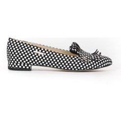 Balerinki z frędzlami - skóra naturalna - model 046 - kolor czarno-biały kwadraty. Czarne baleriny damskie Zapato, bez wzorów, z jeansu, klasyczne, bez obcasa, na obcasie. Za 299,00 zł.