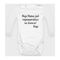 Body dziecięce Moja Mama jest najwspanialsza + imię dziecka. Białe body niemowlęce MegaKoszulki, bez wzorów, z bawełny, bez rękawów. Za 34,90 zł.