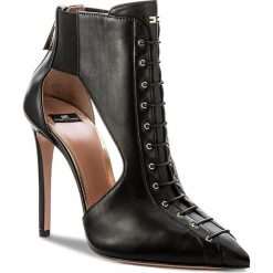 Botki ELISABETTA FRANCHI - SA-62L-77E2-V500 Nero 110. Czarne botki damskie na obcasie marki Elisabetta Franchi, ze skóry. W wyprzedaży za 1359,00 zł.