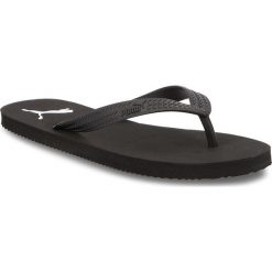 Japonki PUMA - First Flip 360252 05 Black/White. Czarne klapki damskie Puma, bez wzorów, z tworzywa sztucznego, bez obcasa. W wyprzedaży za 69,99 zł.