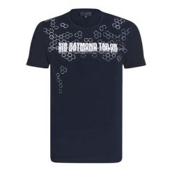 Sir Raymond Tailor T-Shirt Męski Rule M Ciemny Niebieski. Niebieskie koszulki męskie Sir Raymond Tailor, m, z nadrukiem, z bawełny, bez kołnierzyka. W wyprzedaży za 49,90 zł.