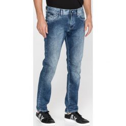 Armani Exchange J13 Dżinsy Niebieski. Niebieskie jeansy męskie Armani Exchange, bez wzorów. Za 571,95 zł.