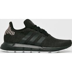 Adidas Originals - Buty Swif Run. Czarne buty sportowe damskie adidas Originals, z gumy. W wyprzedaży za 299,90 zł.