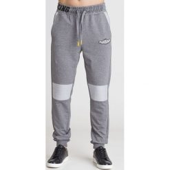 SPODNIE DRESOWE EMERY GUESS. Szare spodnie męskie Guess, xxl, z nadrukiem, z elastanu. Za 185,00 zł.