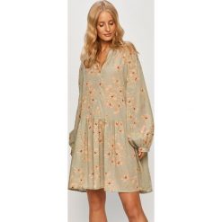 Only - Sukienka. Zielone sukienki damskie ONLY, na co dzień, w kwiaty, z bawełny, casualowe, bez kołnierzyka, z długim rękawem, długie, mini, proste. Za 189,90 zł.