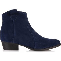 Botki granatowe zamszowe. Niebieskie botki damskie Arturo Vicci, ze skóry, boho, na wysokim obcasie, na zamek. Za 299,00 zł.
