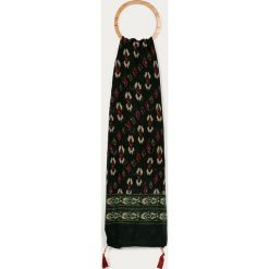 Pepe Jeans - Chusta Irina. Szaliki damskie Pepe Jeans, bez wzorów, z poliesteru. Za 139,90 zł.