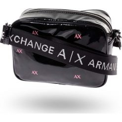 TOREBKA Armani Exchange. Szare torebki klasyczne damskie Armani Exchange, w paski, ze skóry ekologicznej, na ramię, lakierowane, bez dodatków. Za 519,00 zł.