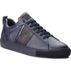 Sneakersy VERSACE COLLECTION - V900714 VM00392 V873 Blu Scuro/Nero/Blu. Niebieskie sneakersy męskie marki Versace Collection, bez zapięcia. W wyprzedaży za 909,00 zł.