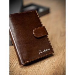 Portfel męski skórzany RFID Pierre Andreus brązowy - Brązowy. Pomarańczowe portfele męskie PIERRE ANDREUS, bez wzorów, ze skóry. Za 89,99 zł.