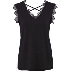 Shirt z koronką bonprix czarny. Czarne koszulki damskie bonprix, w koronkowe wzory, z koronki, bez kołnierzyka, bez rękawów. Za 99,99 zł.