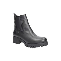 Botki Karino Botki skórzane z z gwiazdą 2388/076-F. Fioletowe botki damskie marki Karino, ze skóry. Za 249,99 zł.