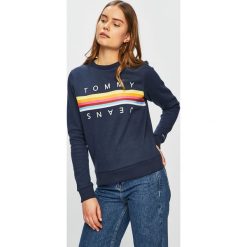 Tommy Jeans - Bluza. Niebieskie bluzy damskie Tommy Jeans, s, z nadrukiem, z elastanu, bez rękawów, bez kaptura. W wyprzedaży za 229,90 zł.