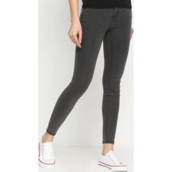 Ciemnoszare Jeansy Revisable. Szare jeansy damskie marki Born2be. Za 29,99 zł.
