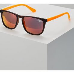 Superdry ALUMNI Okulary przeciwsłoneczne matte camo/fluro orange red revo. Brązowe okulary przeciwsłoneczne męskie Superdry. Za 189,00 zł.