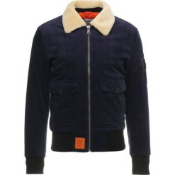 Bombers RAGNAR Kurtka Bomber navy. Niebieskie kurtki męskie bomber Bombers, m, z bawełny. Za 1049,00 zł.