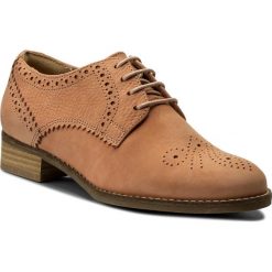 Oxfordy CLARKS - Netley Rose 261309394 Pink Combi. Różowe jazzówki damskie marki Clarks, na obcasie. W wyprzedaży za 269,00 zł.