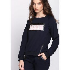 Granatowa Bluza I'm A Liar. Niebieskie bluzy rozpinane damskie Born2be, l. Za 54,99 zł.
