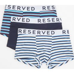 3 pack bokserek - Granatowy. Niebieskie bokserki męskie marki Reserved. W wyprzedaży za 39,99 zł.