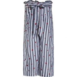 Chinosy chłopięce: Patrizia Pepe TROUSER Spodnie materiałowe denim light blue