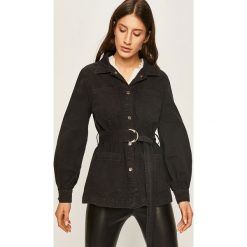 Answear - Kurtka. Czarne kurtki damskie ANSWEAR, s, w paski, z bawełny, krótkie. Za 189,90 zł.