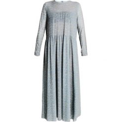 Samsøe & Samsøe MILENA DRESS Długa sukienka light blue/yellow. Niebieskie długie sukienki Samsøe & Samsøe, m, z elastanu, z długim rękawem. Za 629,00 zł.
