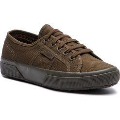Tenisówki SUPERGA - 2750 Cotu Classic S000010 Total Military Green 905. Zielone trampki i tenisówki damskie Superga, bez wzorów, z gumy, bez zapięcia. W wyprzedaży za 189,00 zł.