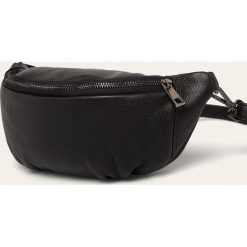 Answear - Torebka skórzana. Czarne torebki klasyczne damskie ANSWEAR, w paski, ze skóry, casualowe, na ramię, duże, bez dodatków. Za 119,90 zł.