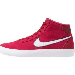 Nike SB BRUIN Sneakersy wysokie red crush/vast grey/white/blue void. Czerwone trampki i tenisówki damskie marki Nike SB, ze skóry. Za 379,00 zł.