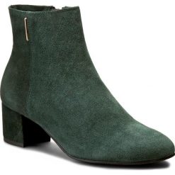 Botki NESSI - 877/N Zielony W. Zielone botki damskie na zamek Nessi, ze skóry. W wyprzedaży za 259,00 zł.