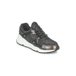 Buty Ash MADMAX. Czarne trampki i tenisówki damskie Ash, bez wzorów, bez zapięcia. Za 384,50 zł.