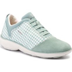 Półbuty GEOX - D Nebula X D621EC 00722 C3001 Lt Green. Zielone półbuty damskie Geox, na co dzień, bez wzorów, ze skóry, bez obcasa, na płaskiej podeszwie, bez zapięcia. W wyprzedaży za 389,00 zł.
