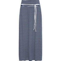 Długa spódnica bonprix ciemnoniebiesko-biały w paski. Niebieskie spódniczki damskie bonprix, w paski, z dżerseju, długie, maxi, rozkloszowane. Za 84,99 zł.