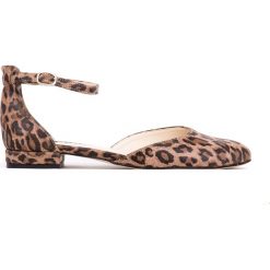 Balerinki z paskiem na kostce - skóra naturalna - model 041 - kolor panterka. Baleriny damskie Zapato, bez wzorów, ze skóry, bez obcasa. W wyprzedaży za 173,40 zł.
