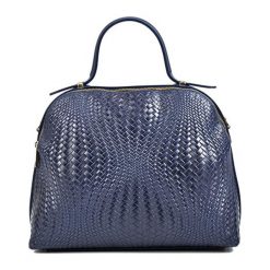 Torebki klasyczne damskie: Skórzana torebka w kolorze niebieskim – (S)34 x (W)27 x (G)16 cm
