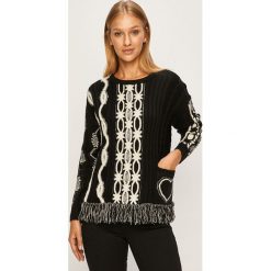 Desigual - Sweter. Czarne swetry damskie Desigual, s, bez wzorów, z wełny, bez rękawów, bez kaptura. W wyprzedaży za 269,90 zł.