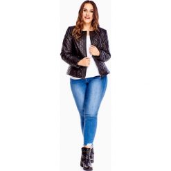 Pikowana kurtka zapinana na ekspres czarny. Czarne kurtki damskie Tagless, plus size, bez wzorów, bez kaptura. Za 86,25 zł.