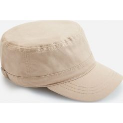 Bawełniana czapka fidelka - Beżowy. Brązowe czapki męskie Reserved, bez wzorów, z bawełny. Za 39,99 zł.