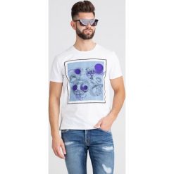 T-SHIRT Just Cavalli. Białe t-shirty męskie m, z nadrukiem, z bawełny, z okrągłym kołnierzem. Za 280,00 zł.