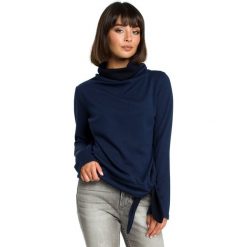 Bluza z wiązaniem na boku - granatowa. Bluzy damskie BE, s, bez wzorów, z elastanu, bez rękawów, długie, bez kaptura. Za 169,00 zł.