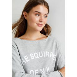Bluzy rozpinane damskie: Juvia SQUIRREL SLOGAN Bluza grey melange