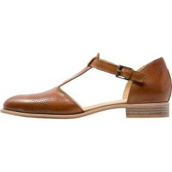 Baleriny damskie lakierowane: Pier One Baleriny z zapięciem cognac