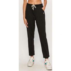 Reebok - Spodnie. Czarne spodnie damskie Reebok, s, z bawełny. Za 179,90 zł.
