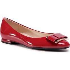 Baleriny HÖGL - 0-121084 Cherry 8300. Czerwone baleriny damskie HÖGL, bez wzorów, ze skóry, klasyczne, bez obcasa, bez zapięcia. Za 599,00 zł.