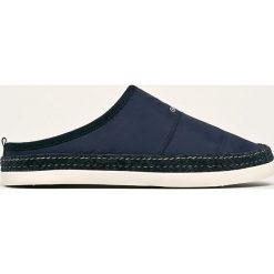 Gant - Kapcie Frank. Niebieskie kapcie męskie GANT, z gumy. Za 269,90 zł.
