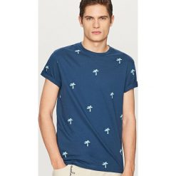 T-shirty męskie: T-shirt z wakacyjnym nadrukiem – Granatowy