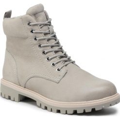 Trapery TAMARIS - 1-25272-23 Light Grey 254. Szare trapery damskie Tamaris, ze skóry, klasyczne, bez obcasa, bez zapięcia. W wyprzedaży za 239,00 zł.