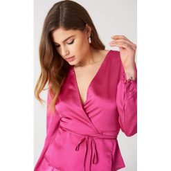 Glamorous Top z długim rękawem - Pink. Różowe topy damskie marki Glamorous, bez wzorów, z poliesteru, bez kołnierzyka. W wyprzedaży za 42,58 zł.