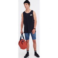 Spodenki i szorty męskie: Niebieskie jeansowe bermudy super skinny fit