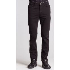 Czarne jeansy męskie regular fit - Czarny. Czarne jeansy męskie Trussardi Jeans, m, z aplikacjami. Za 199,60 zł.